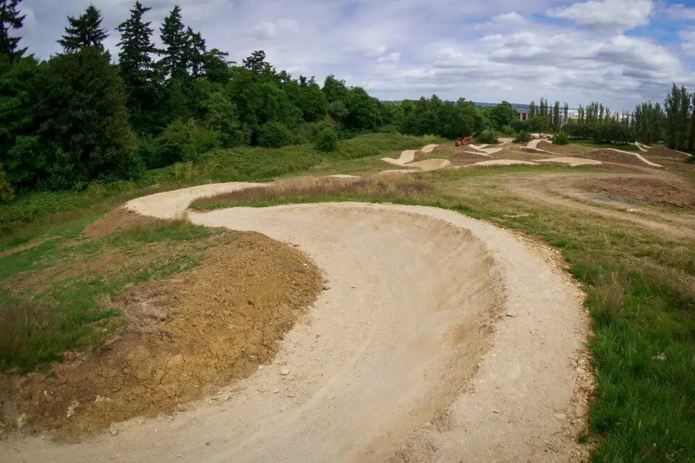 park 3 Parking Road Mountain Bikes